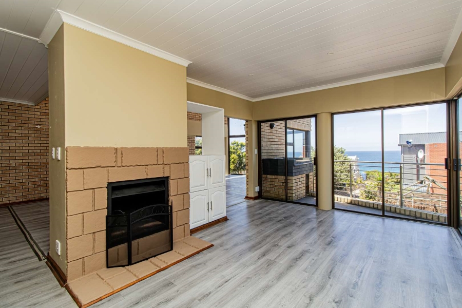 To Let 5 Bedroom Property for Rent in Hersham Western Cape